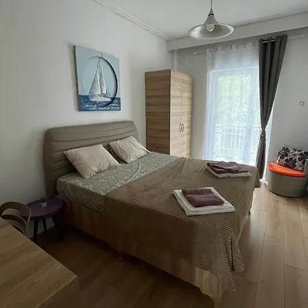 Peramo Flat * Néa Péramos