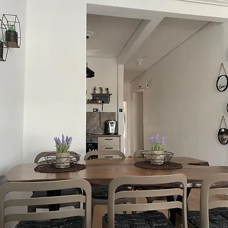 Peramo Flat 아파트 Néa Péramos